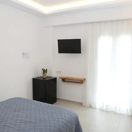 Anais Aparthotel 4*