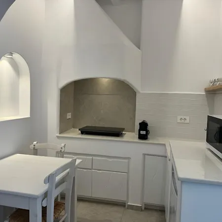 انايس 4* Mykonos Town